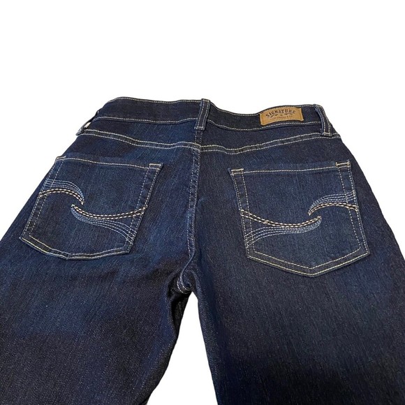 Signature Levi Stauss Jeans Dark Wash Modern Bootcut  4M Cotton Blend EUC 28x31 - Picture 3 of 10